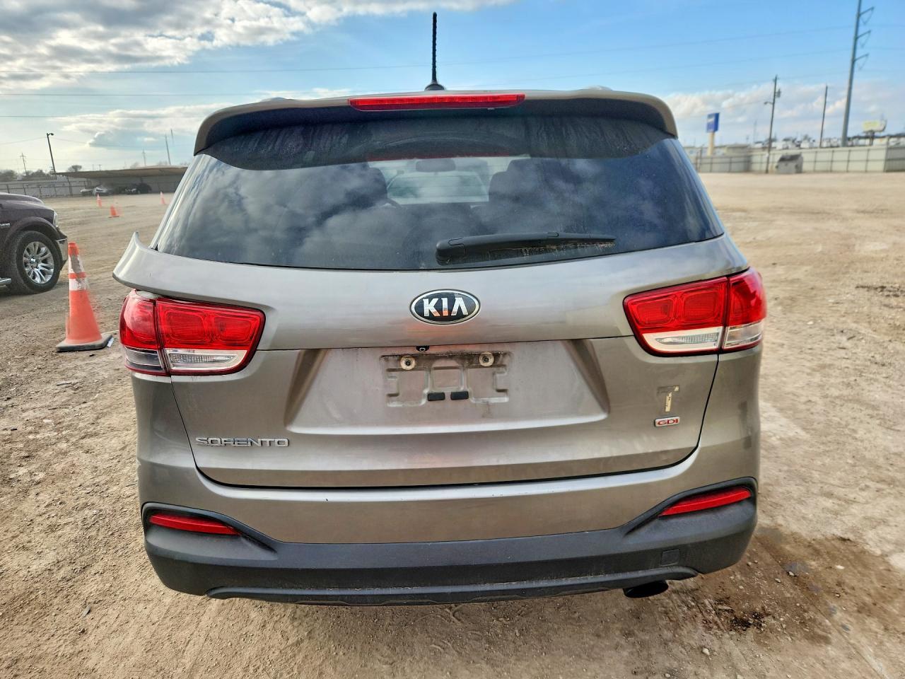 2017 KIA SORENTO