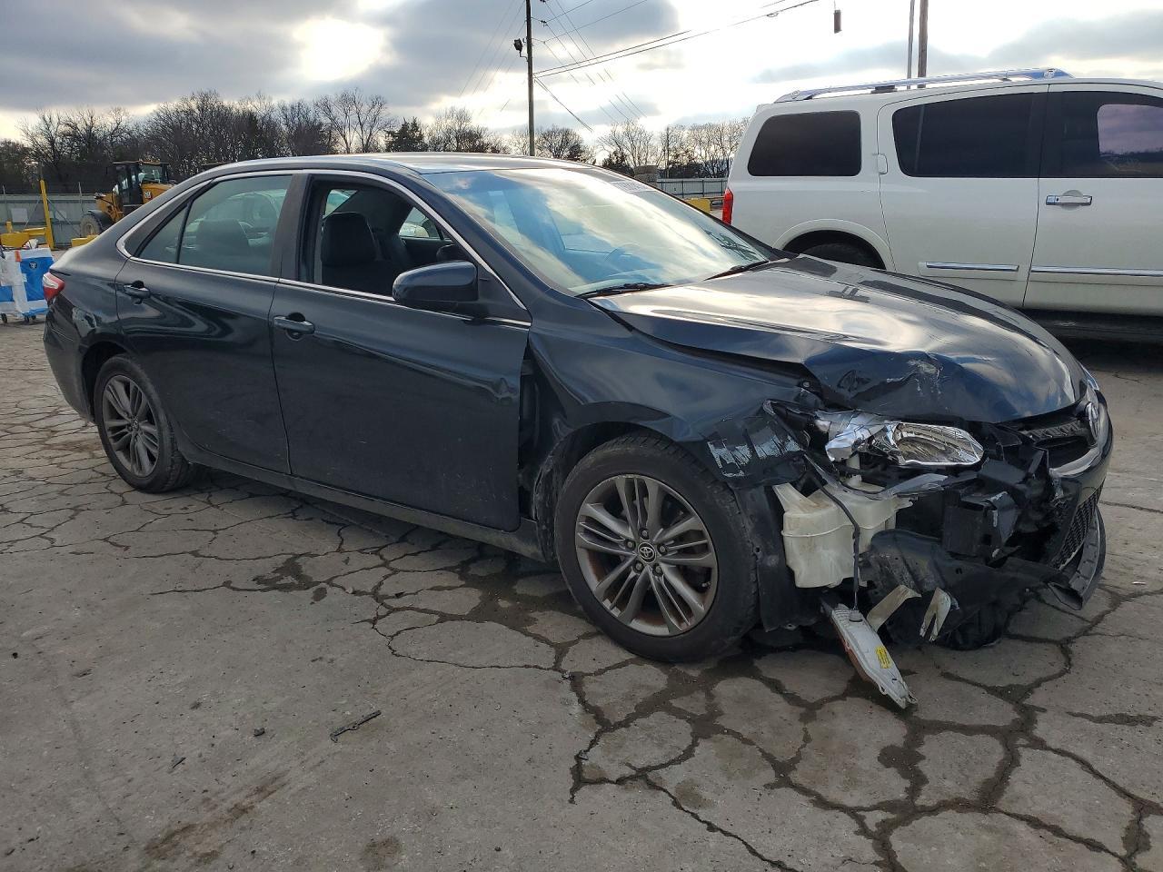2015 TOYOTA CAMRY
