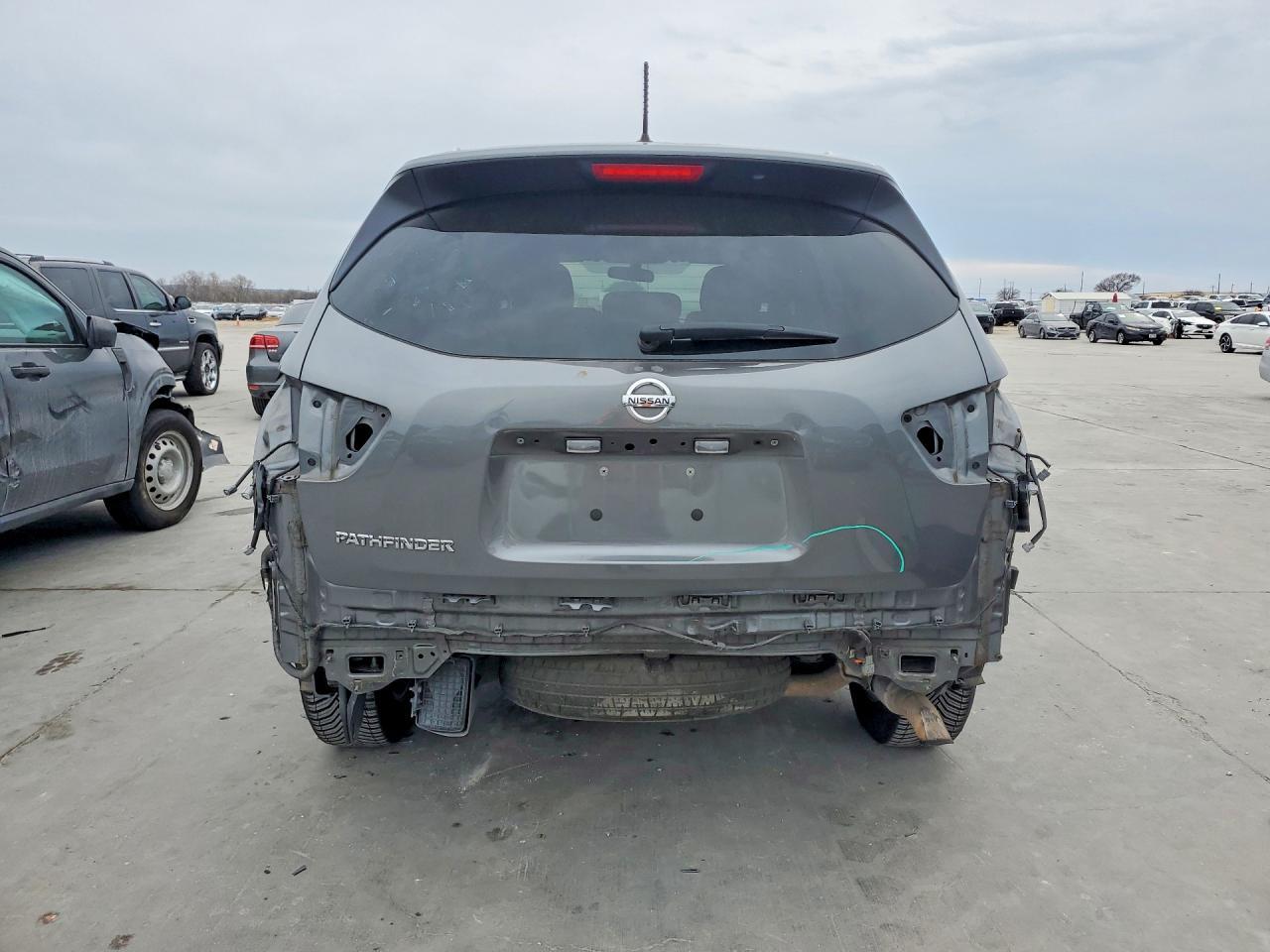2017 NISSAN PATHFINDER