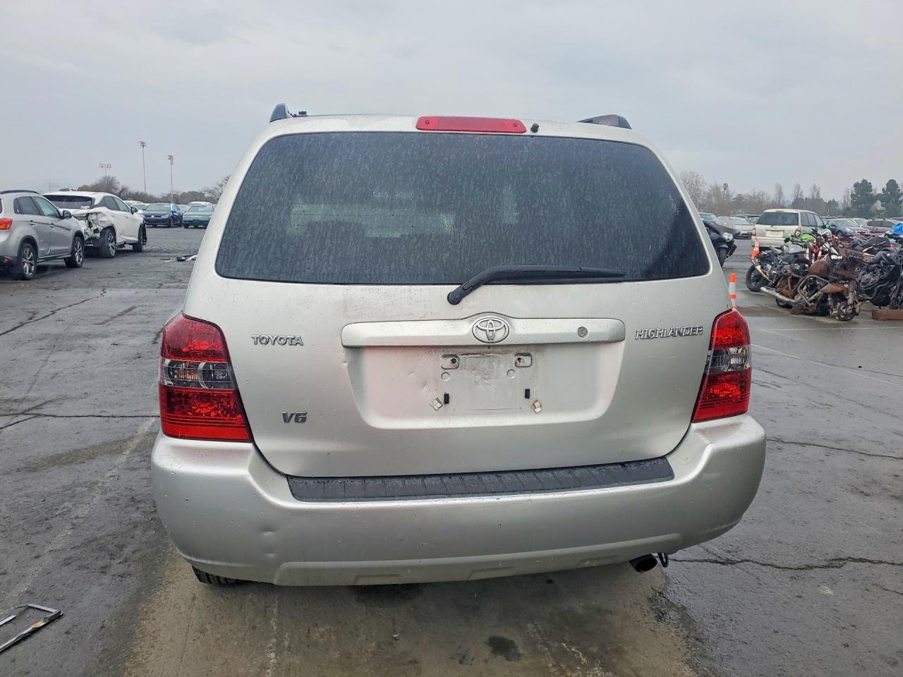2005 TOYOTA HIGHLANDER