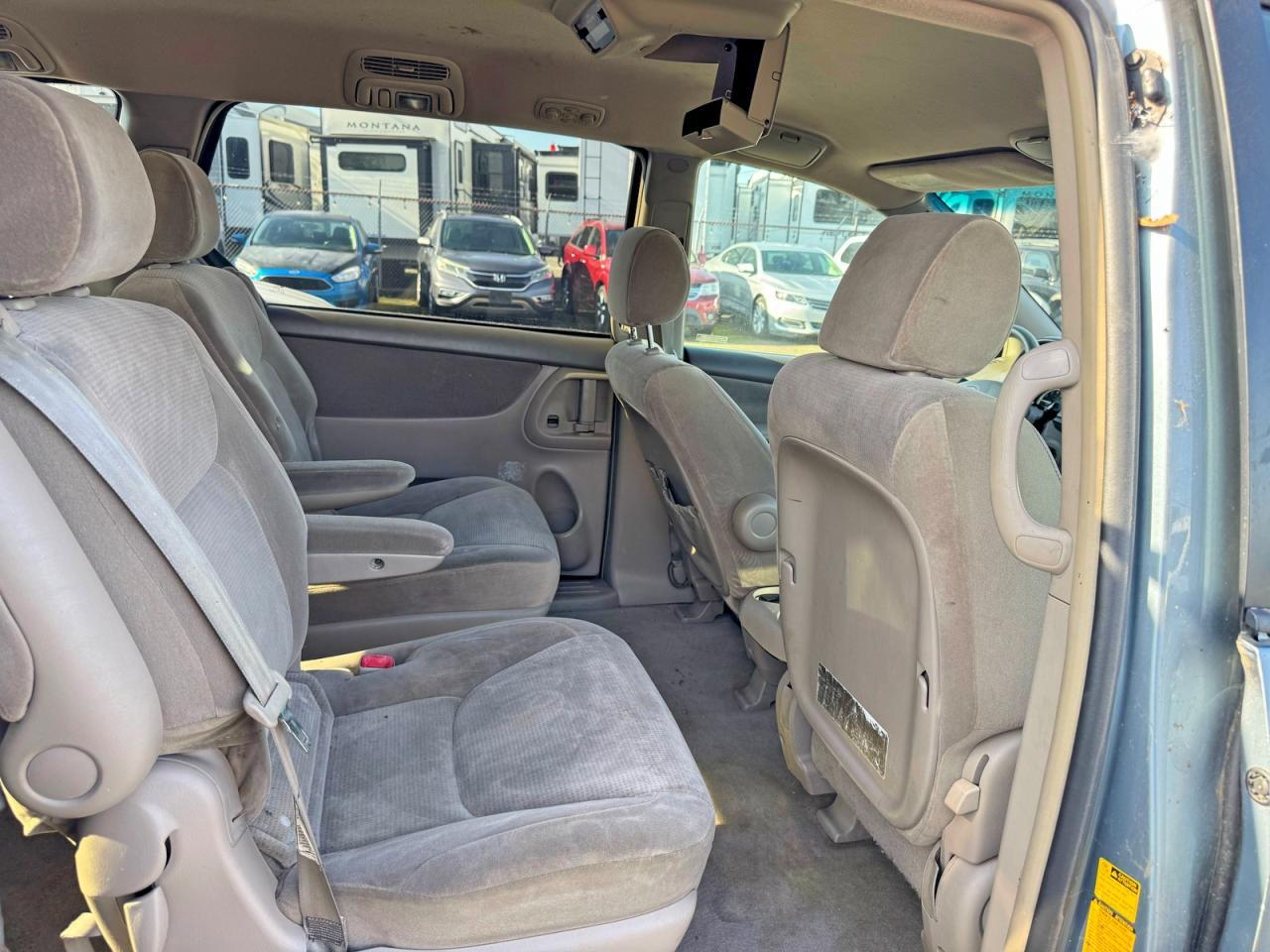 2004 TOYOTA SIENNA