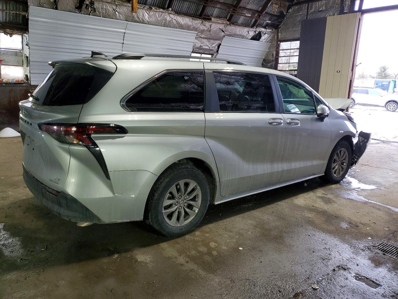 2023 TOYOTA SIENNA