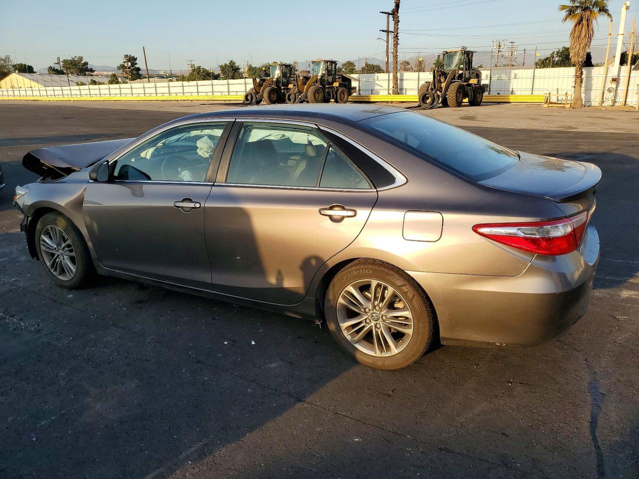 2016 TOYOTA CAMRY