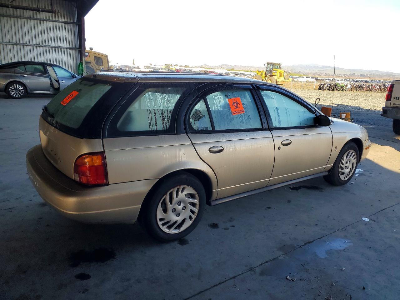 1999 SATURN Sw2