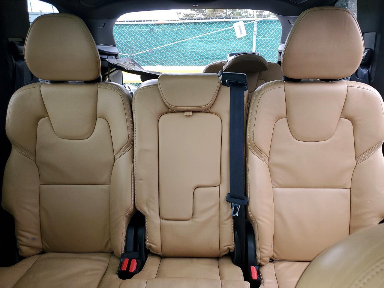 2018 VOLVO XC90