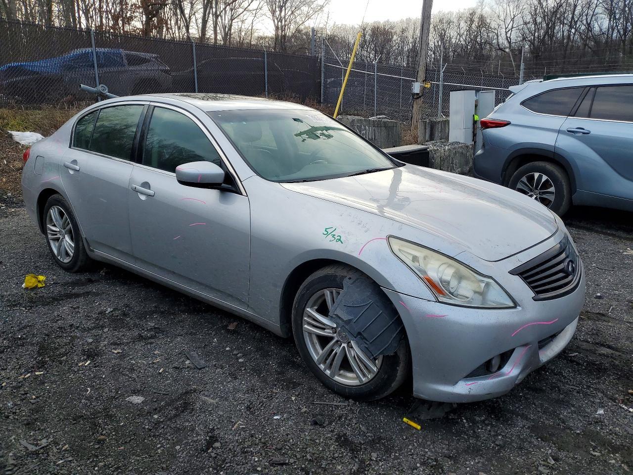 2012 INFINITI G37