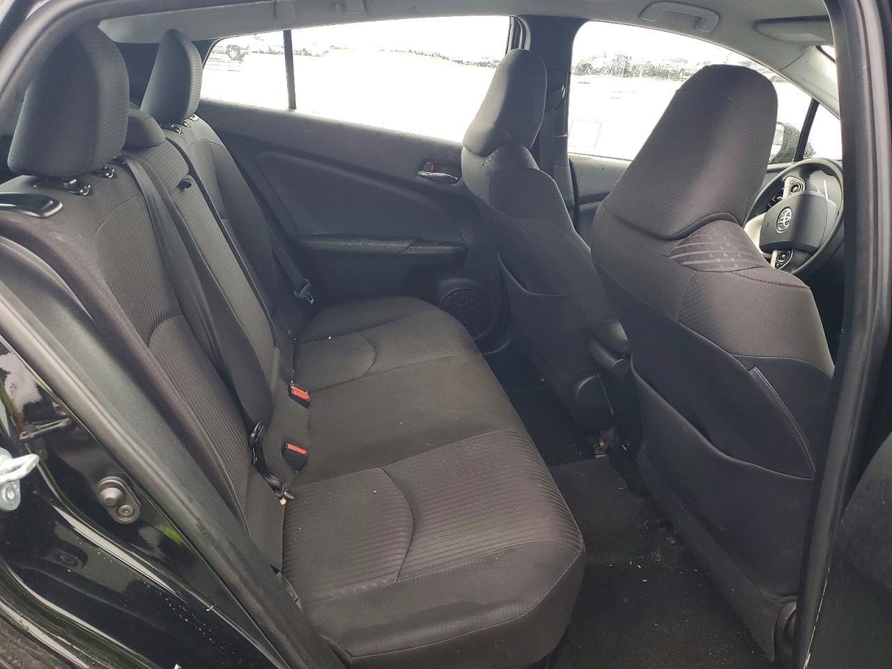 2017 TOYOTA PRIUS