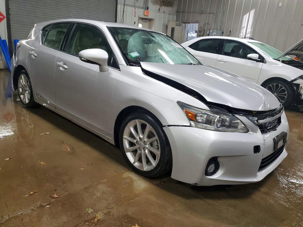 2011 LEXUS CT 200