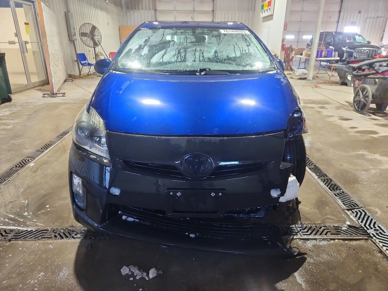 2011 TOYOTA PRIUS