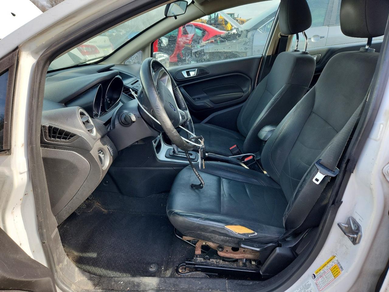 2016 FORD Fiesta