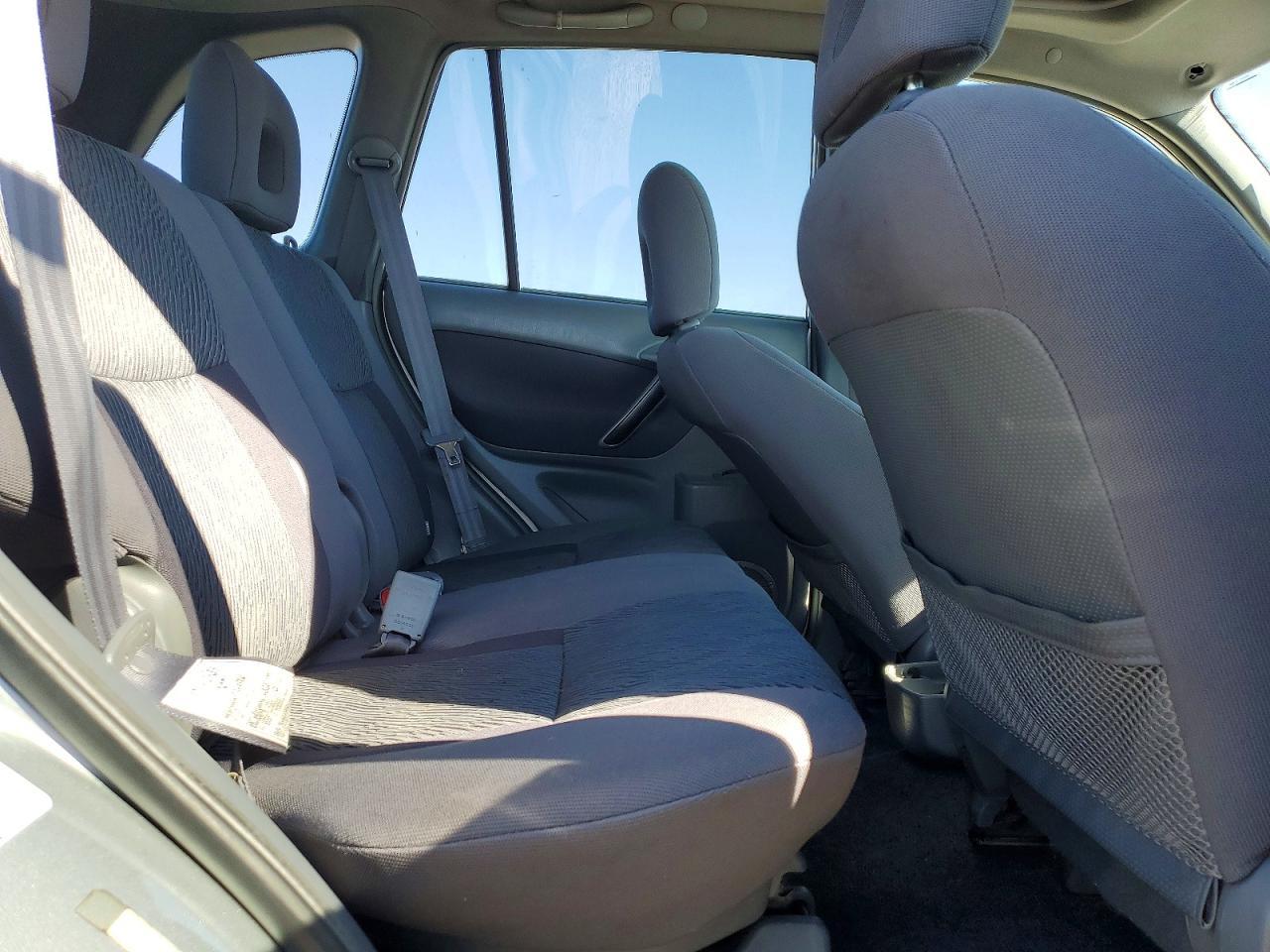 2003 TOYOTA RAV4