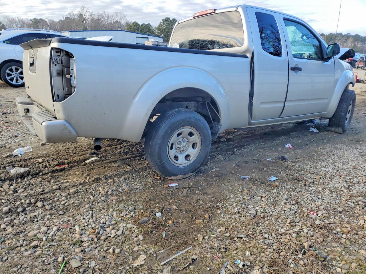 2017 NISSAN Frontier