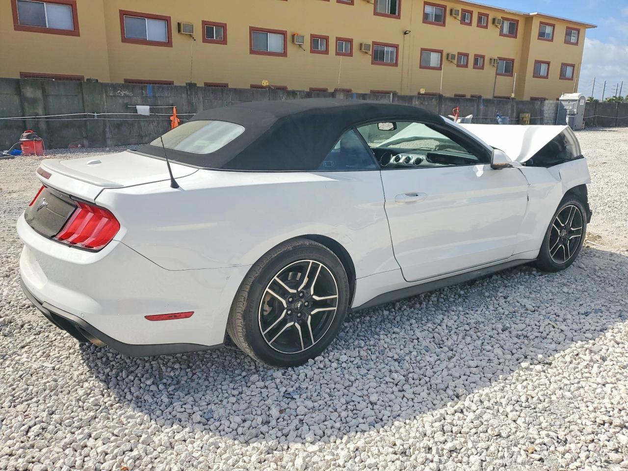 2020 FORD MUSTANG