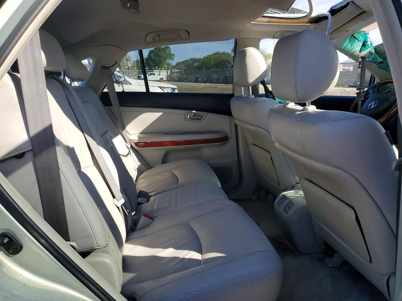 2004 LEXUS Rx 330