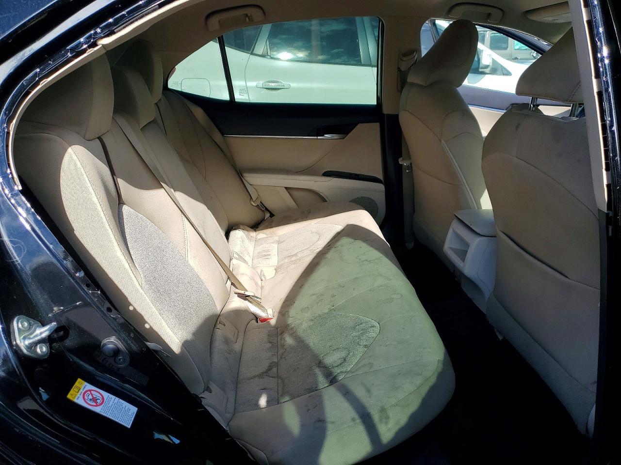 2018 TOYOTA CAMRY