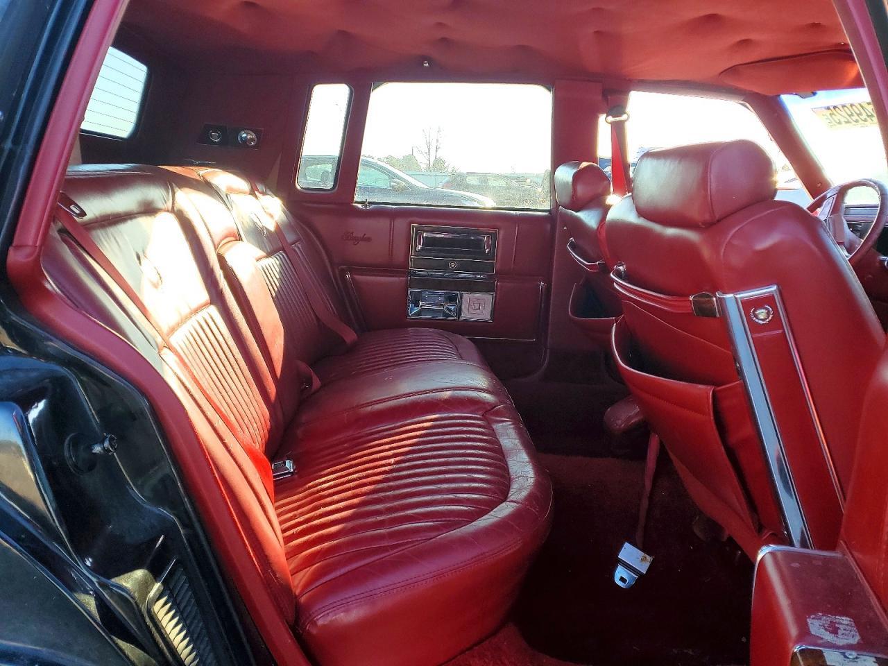 1992 CADILLAC Brougham