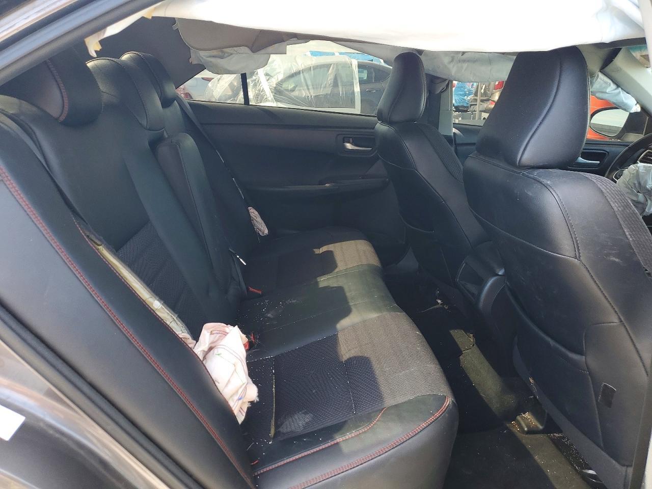 2017 TOYOTA CAMRY