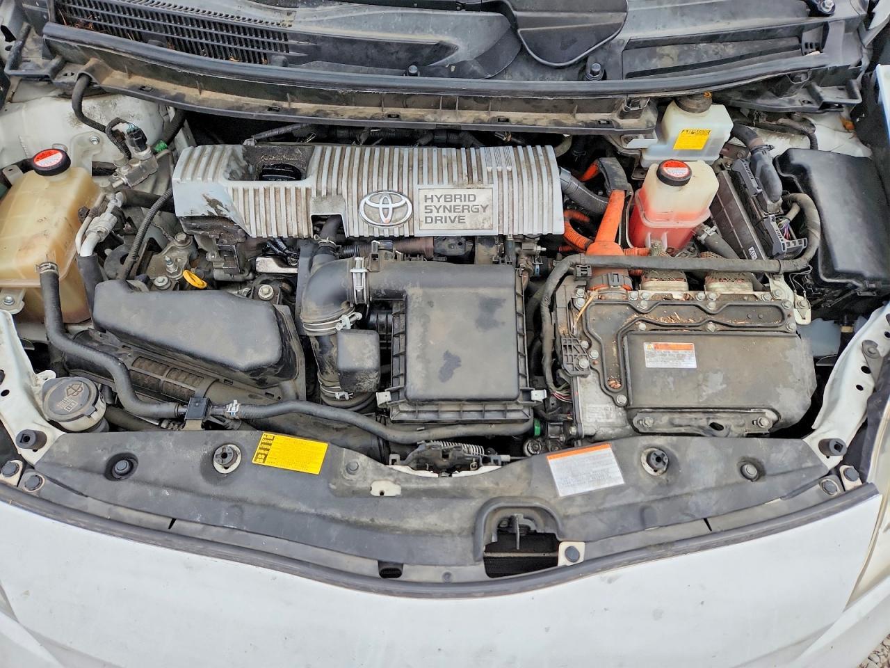 2015 TOYOTA PRIUS