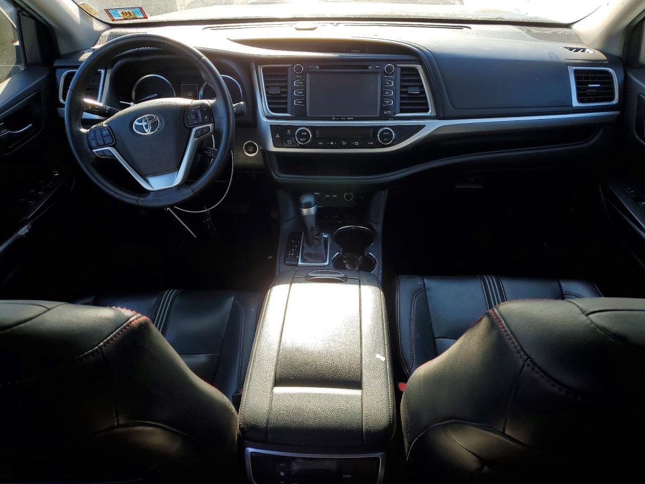 2019 TOYOTA HIGHLANDER