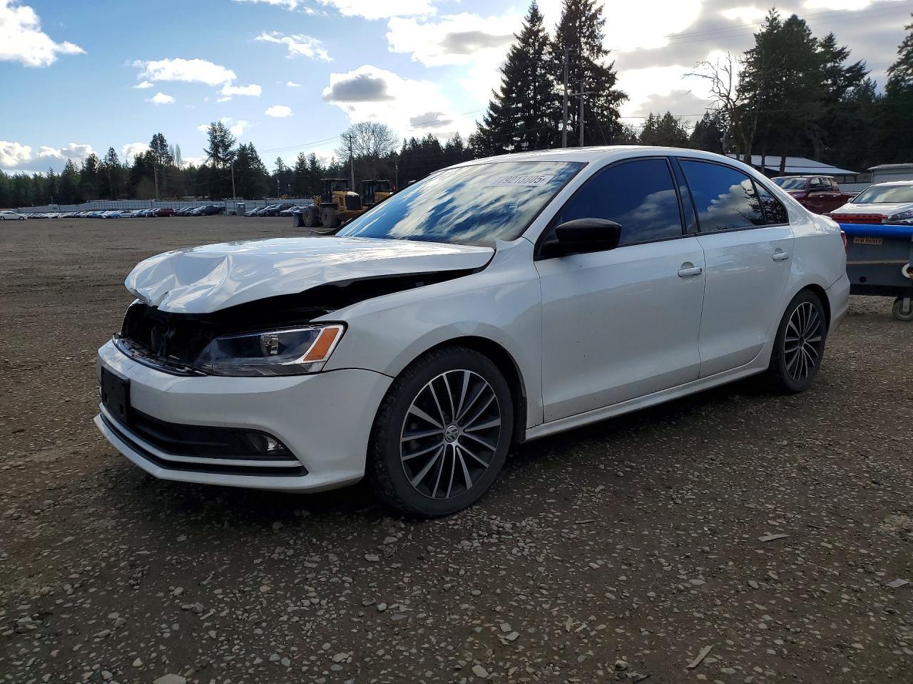 2016 VOLKSWAGEN JETTA
