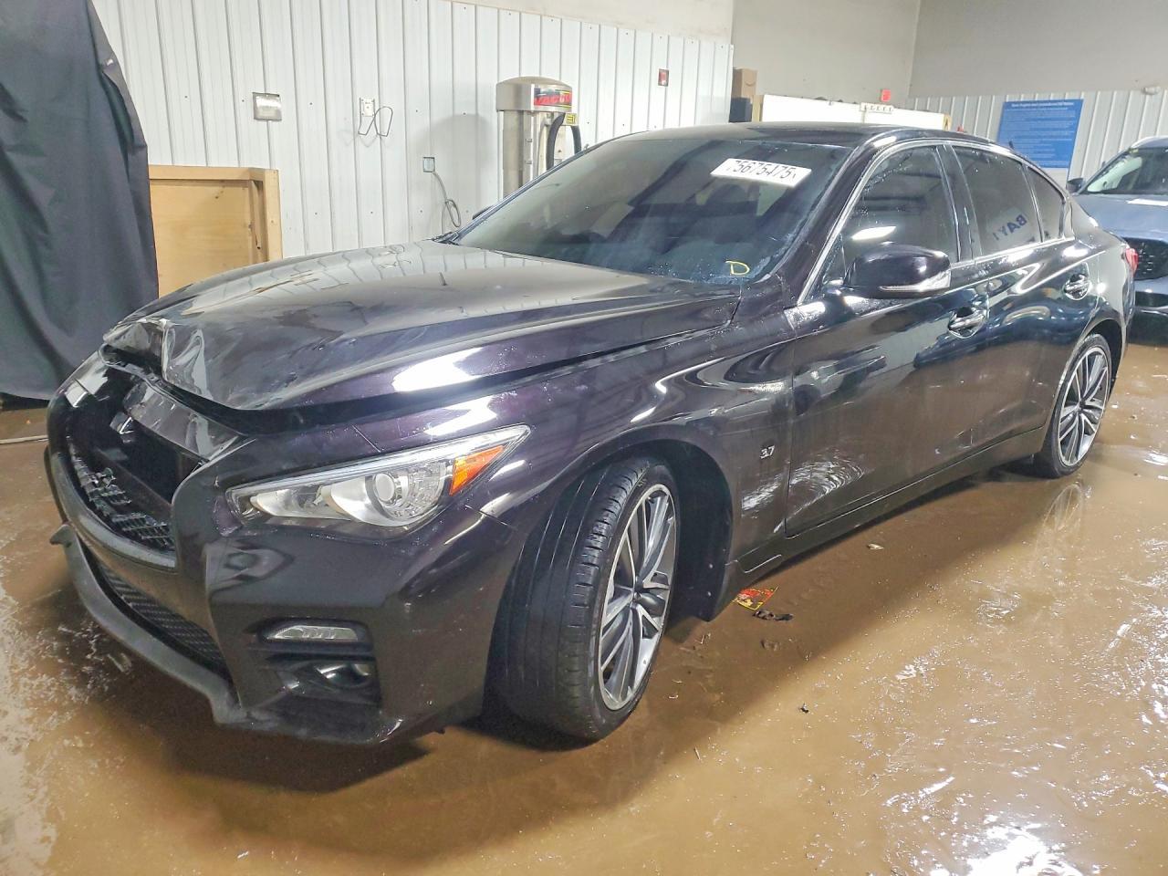 2015 INFINITI Q50