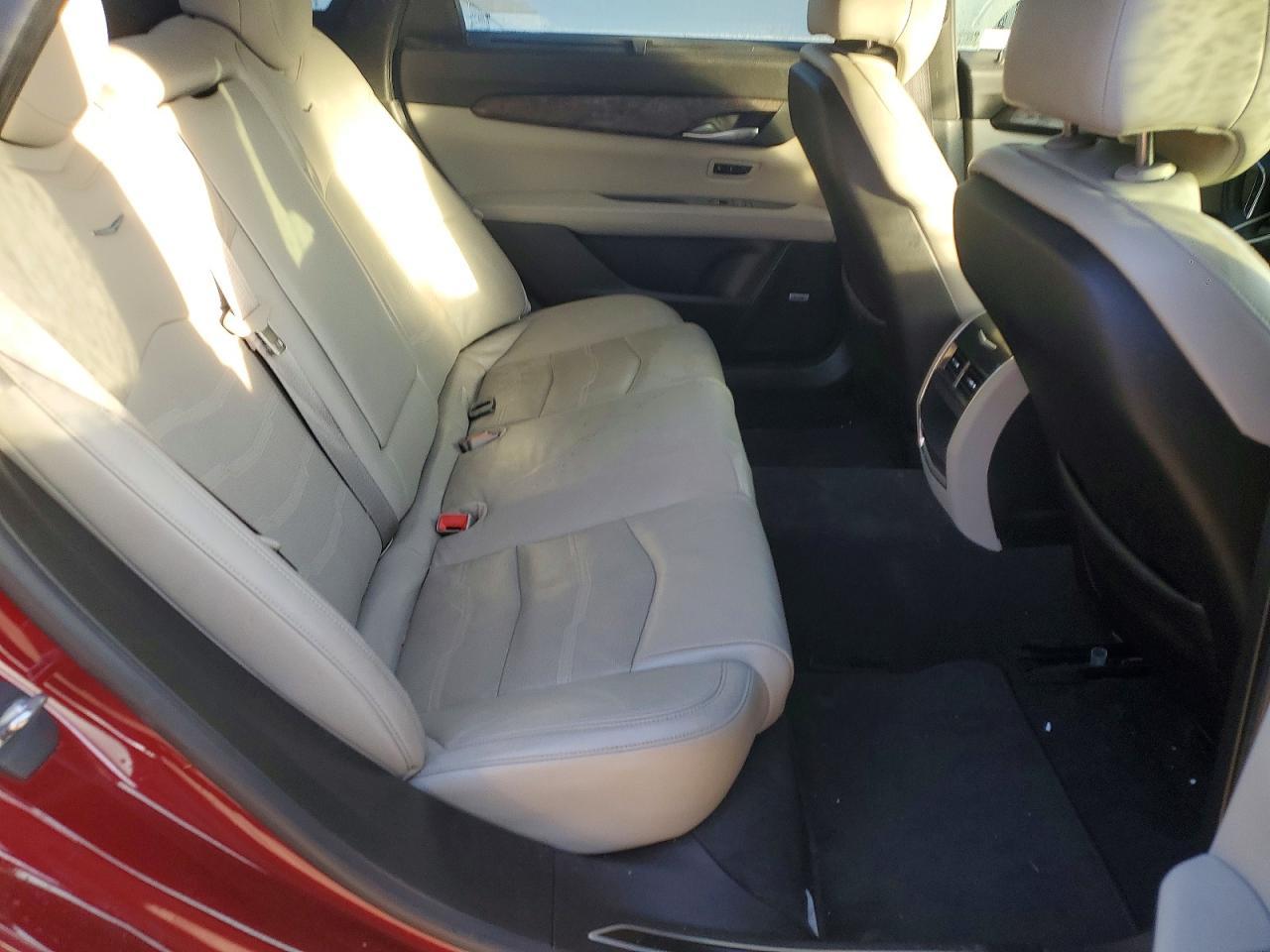 2016 CADILLAC CT6