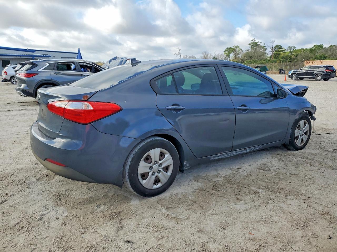 2016 KIA FORTE