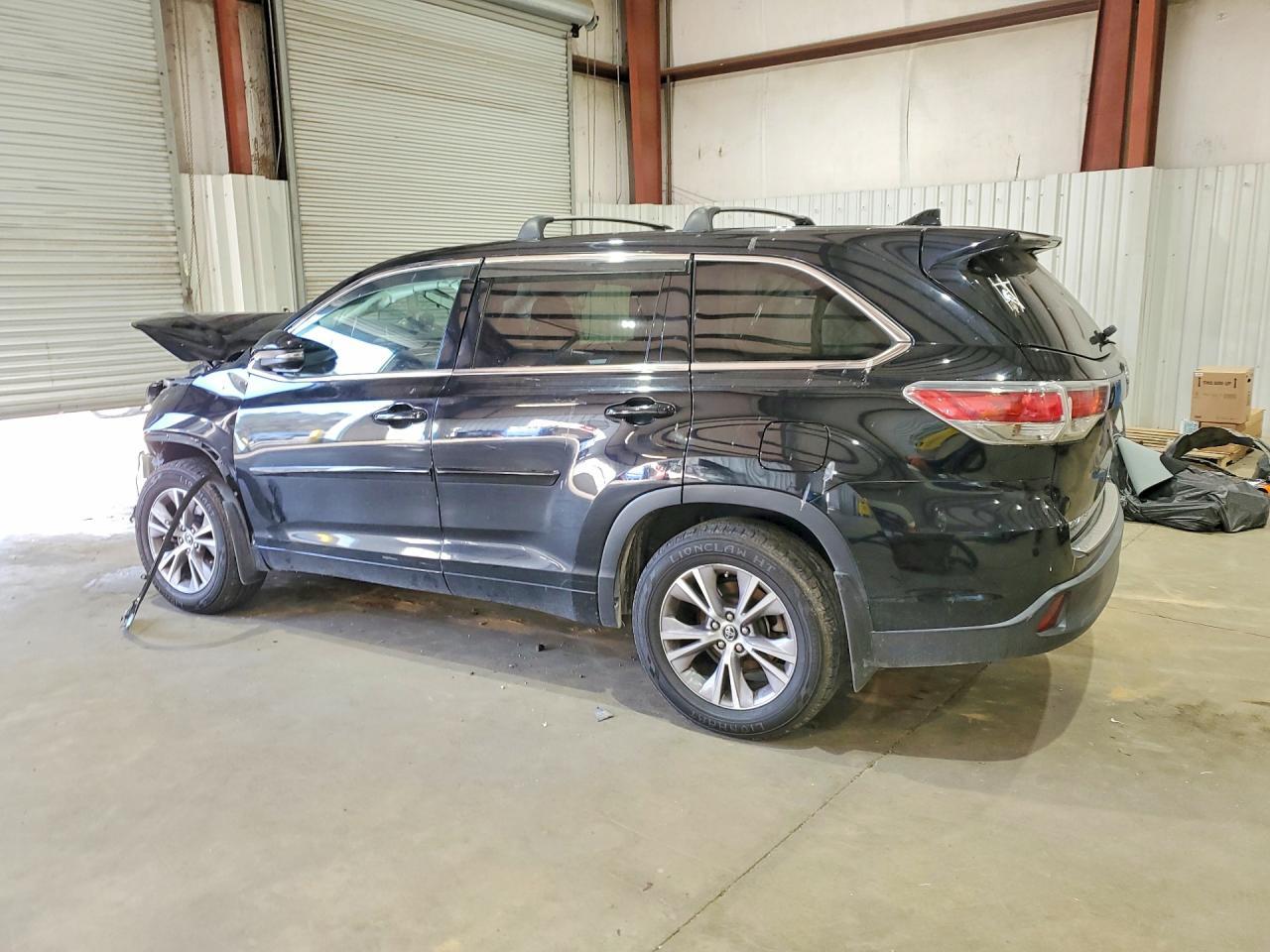 2016 TOYOTA HIGHLANDER