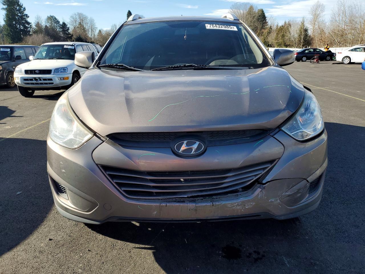 2011 HYUNDAI TUCSON