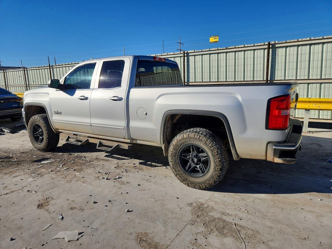 2016 GMC Sierra