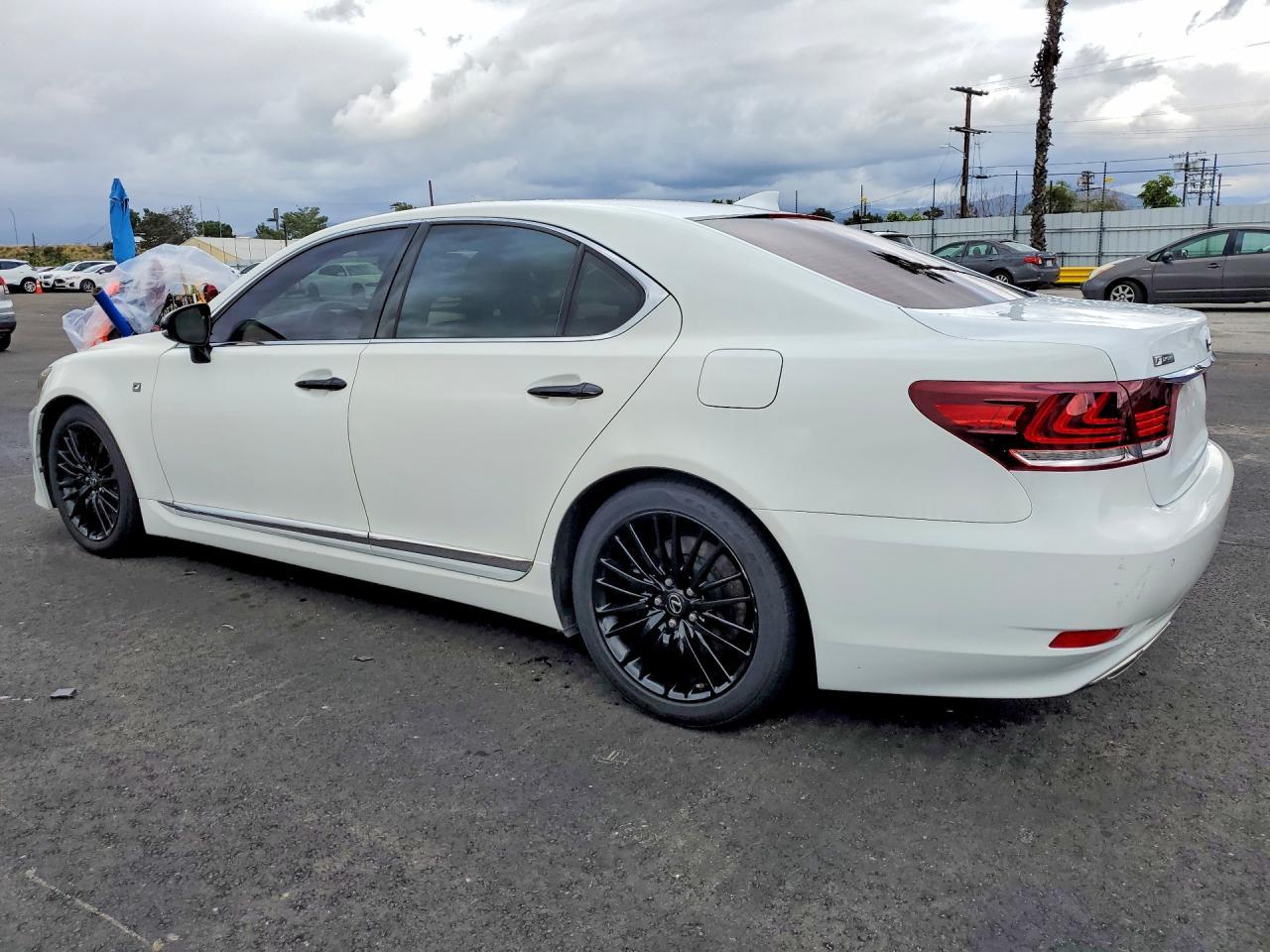 2015 LEXUS LS 460