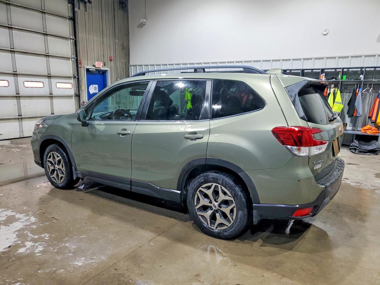 2020 SUBARU FORESTER