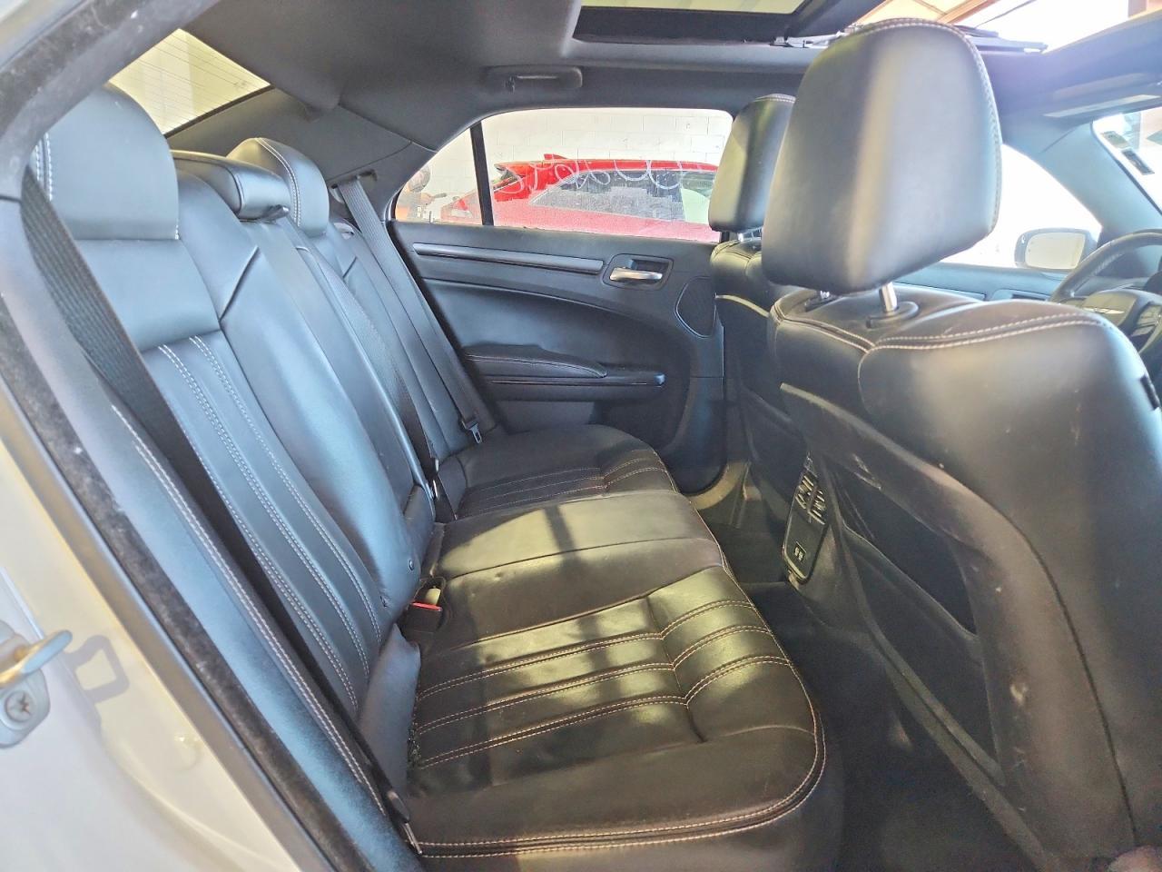 2015 CHRYSLER 300