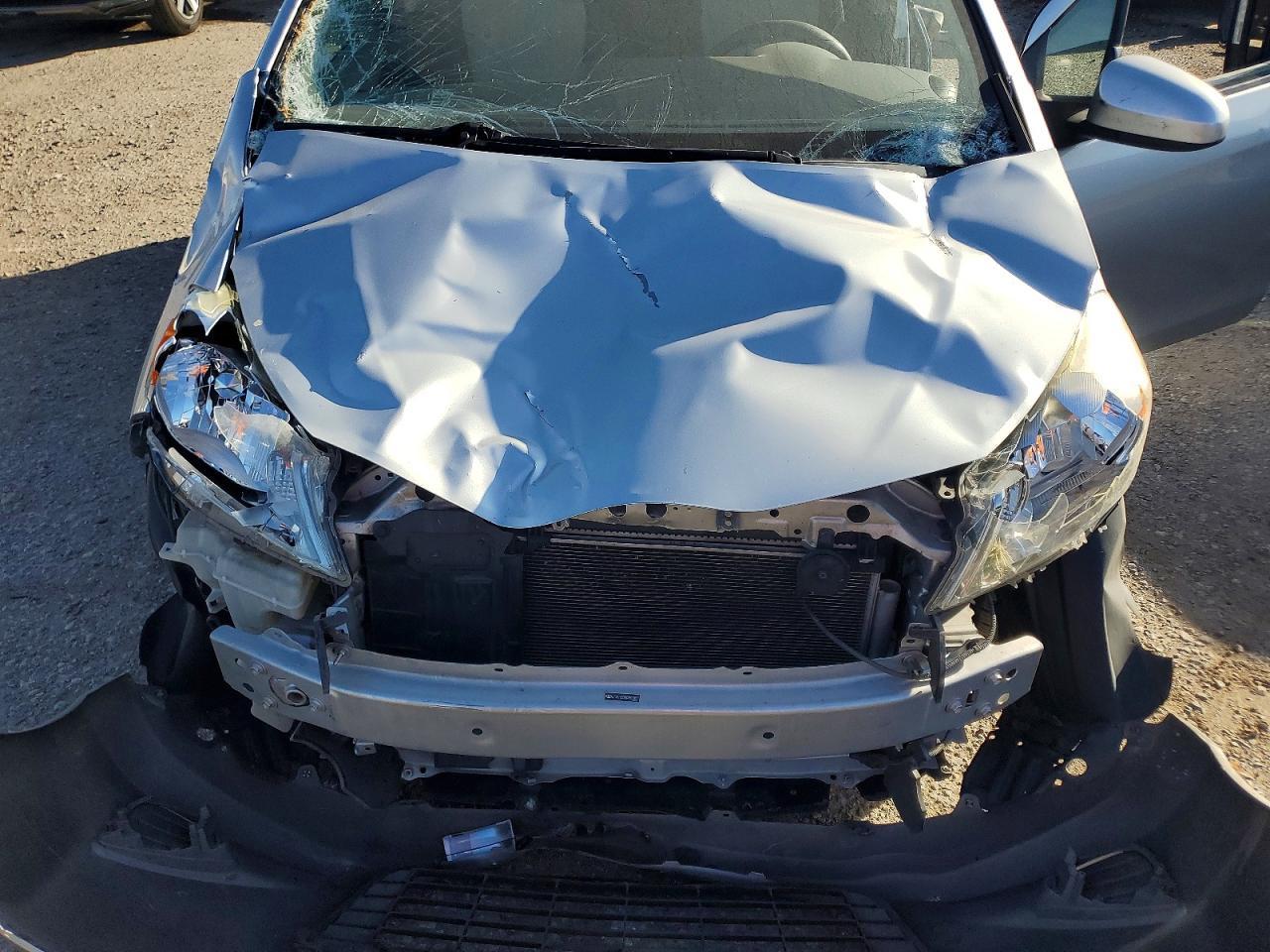 2012 TOYOTA YARIS