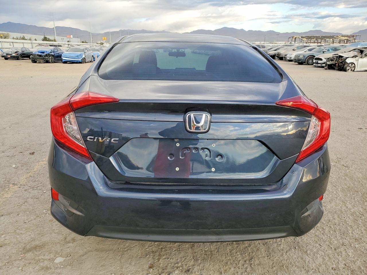 2018 HONDA CIVIC