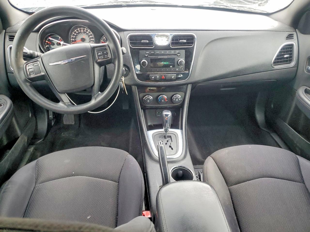2014 CHRYSLER 200