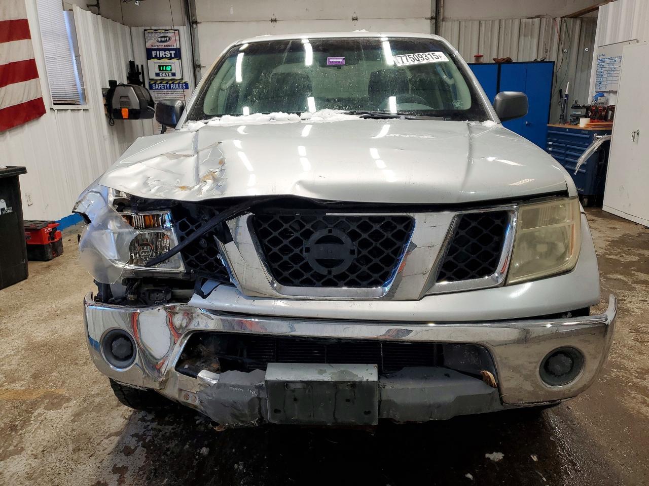 2005 NISSAN Frontier