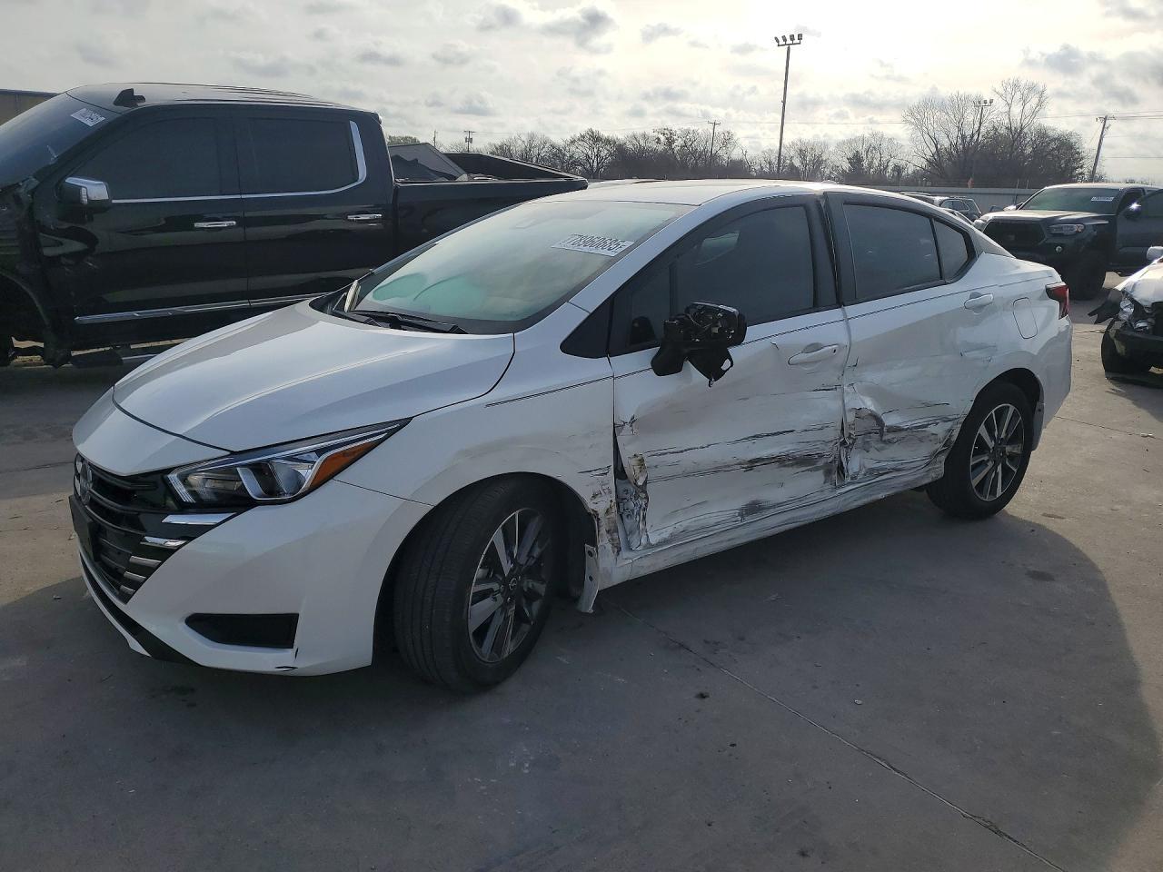 2024 NISSAN VERSA