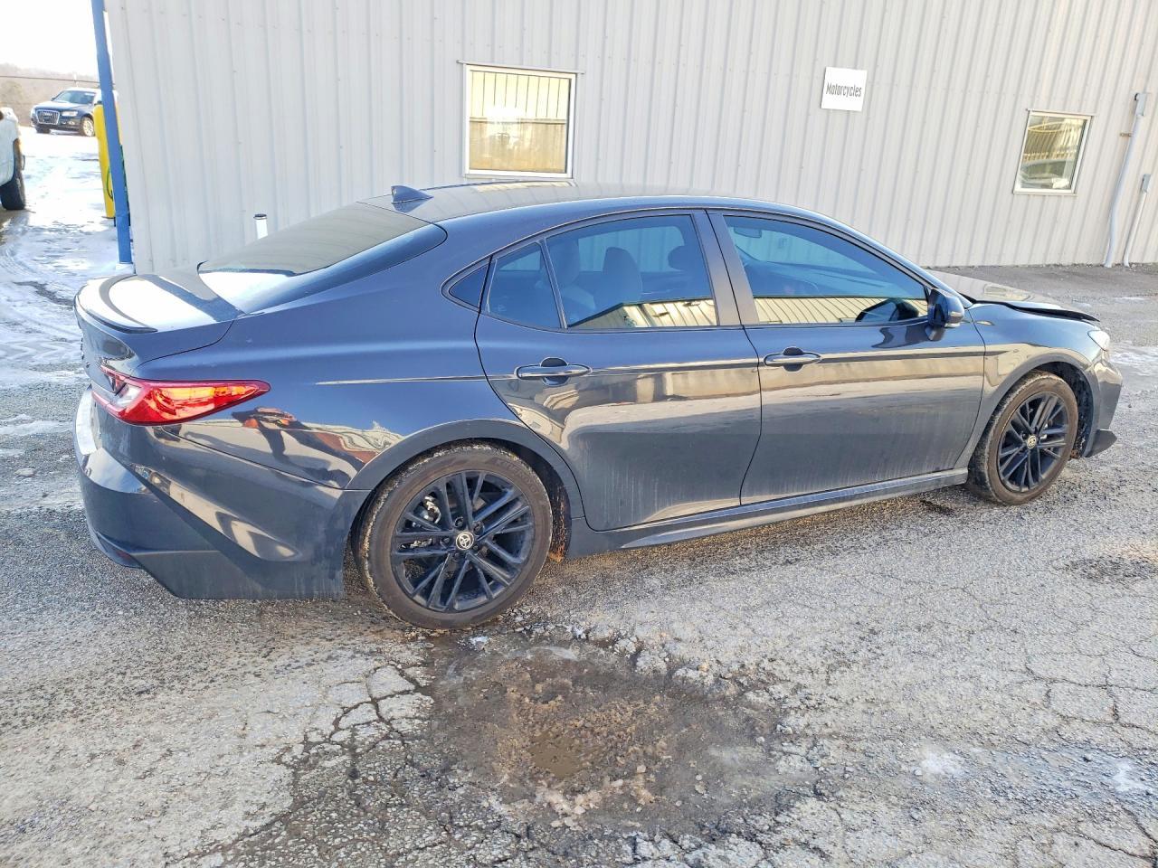 2025 TOYOTA CAMRY