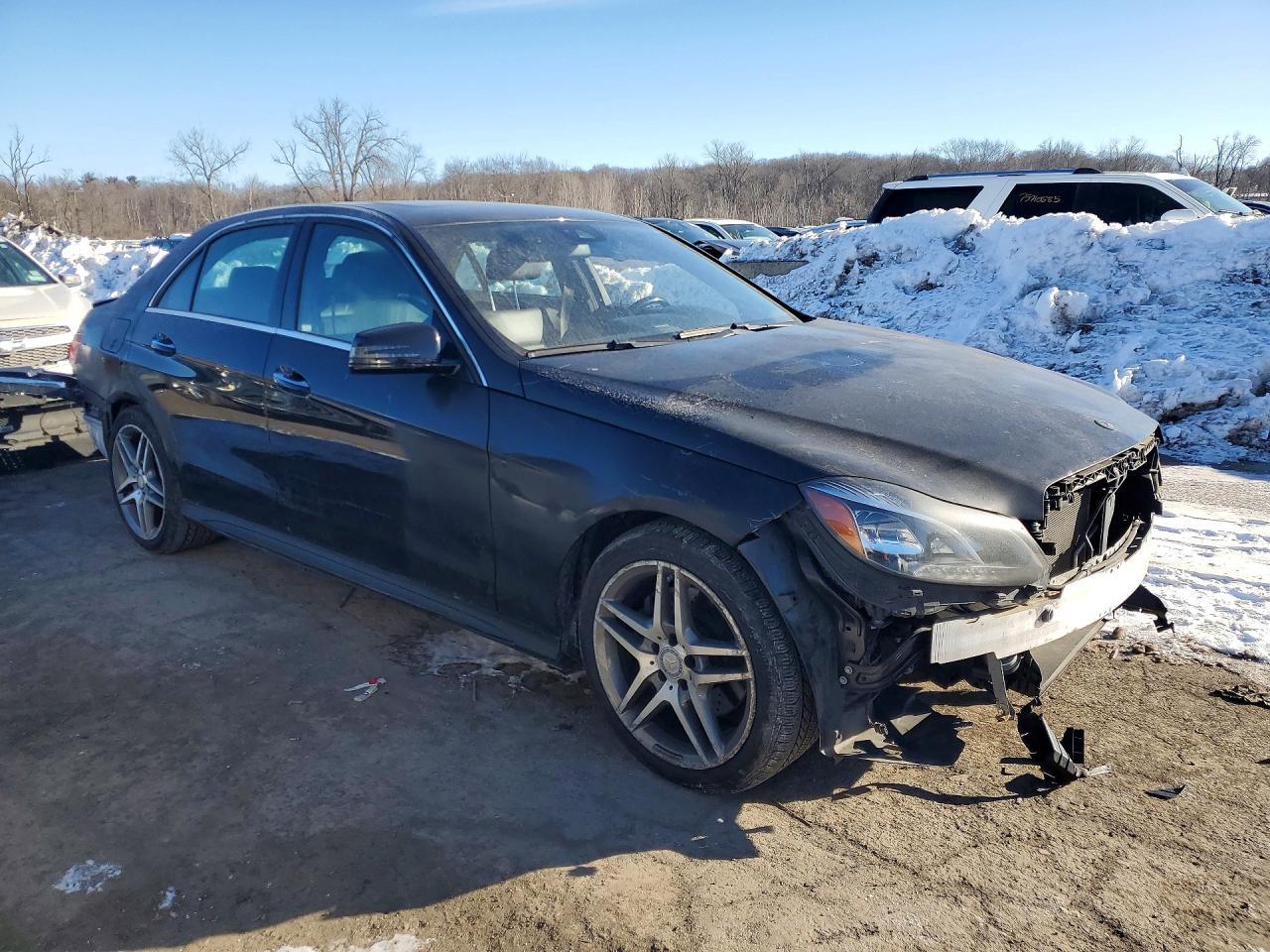 2016 MERCEDES-BENZ E-Class