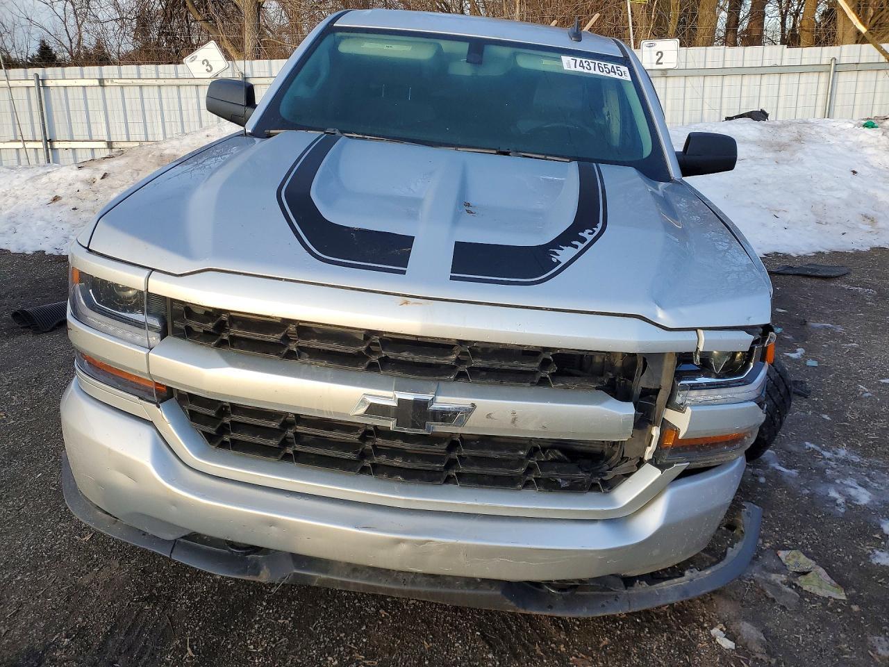 2018 CHEVROLET Silverado