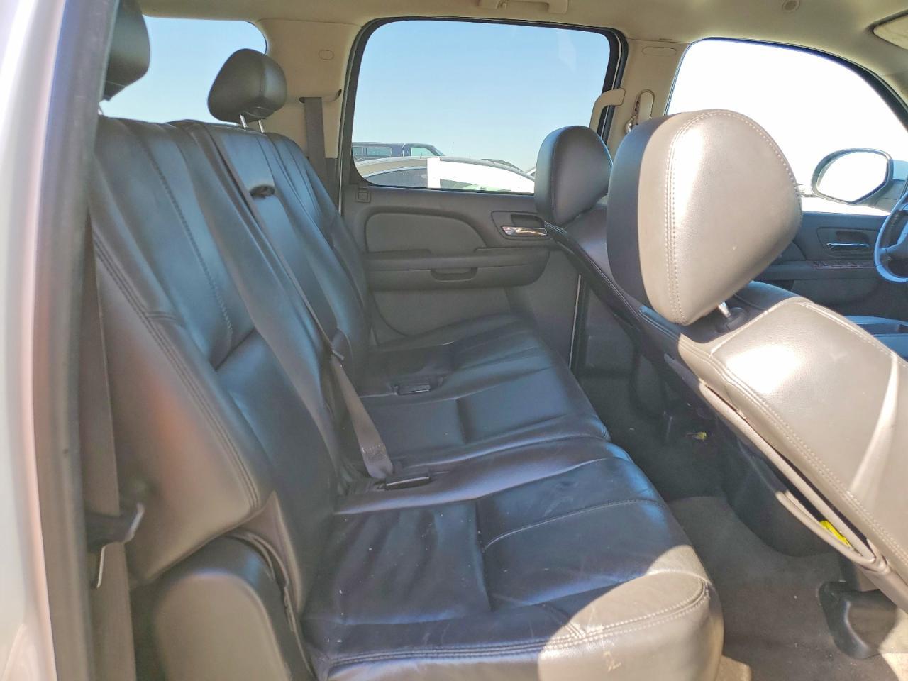 2010 CHEVROLET Suburban