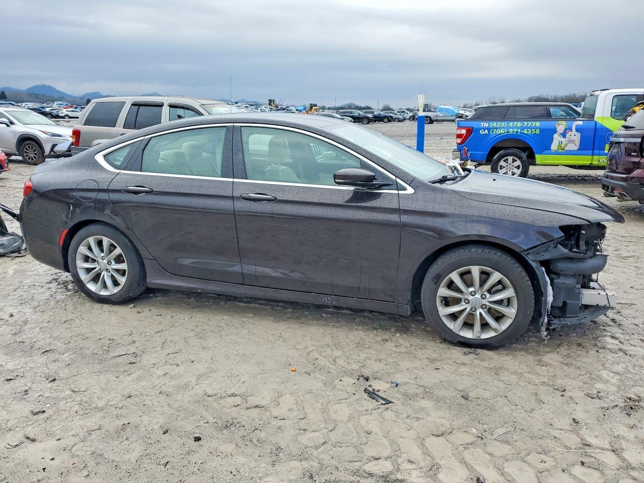 2015 CHRYSLER 200
