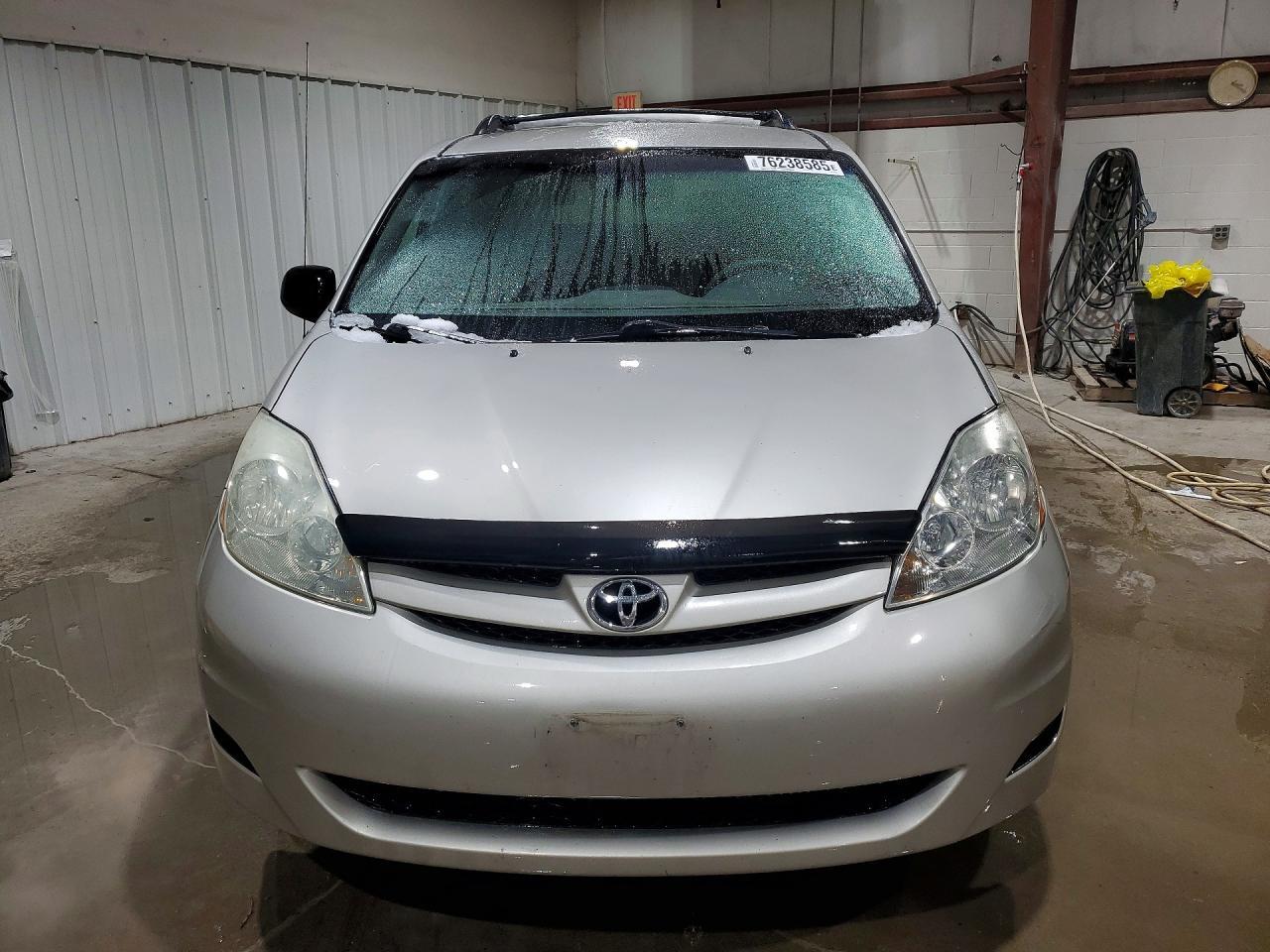 2006 TOYOTA SIENNA