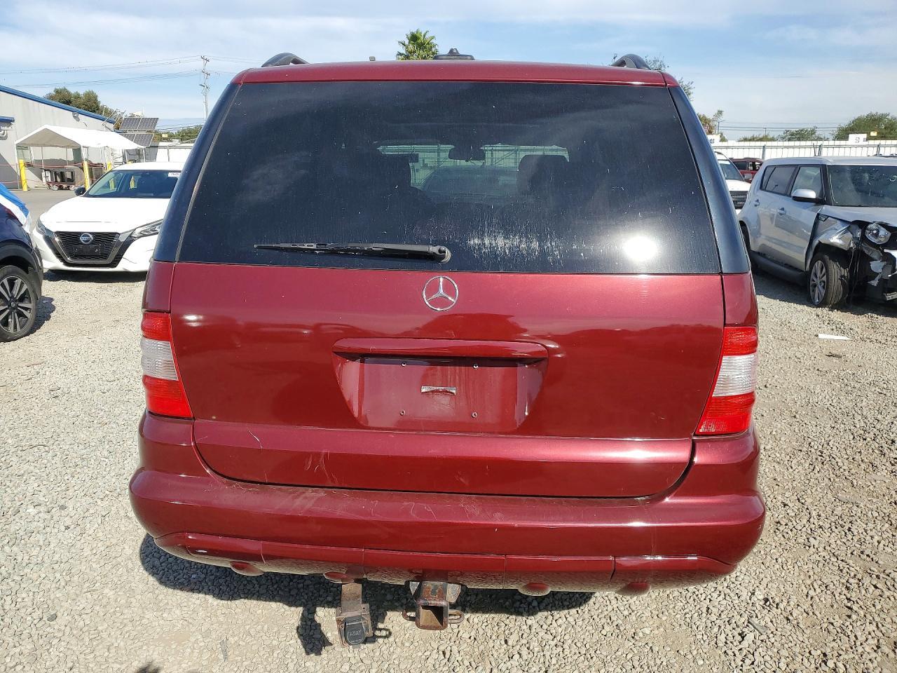 2004 MERCEDES-BENZ ML-Class