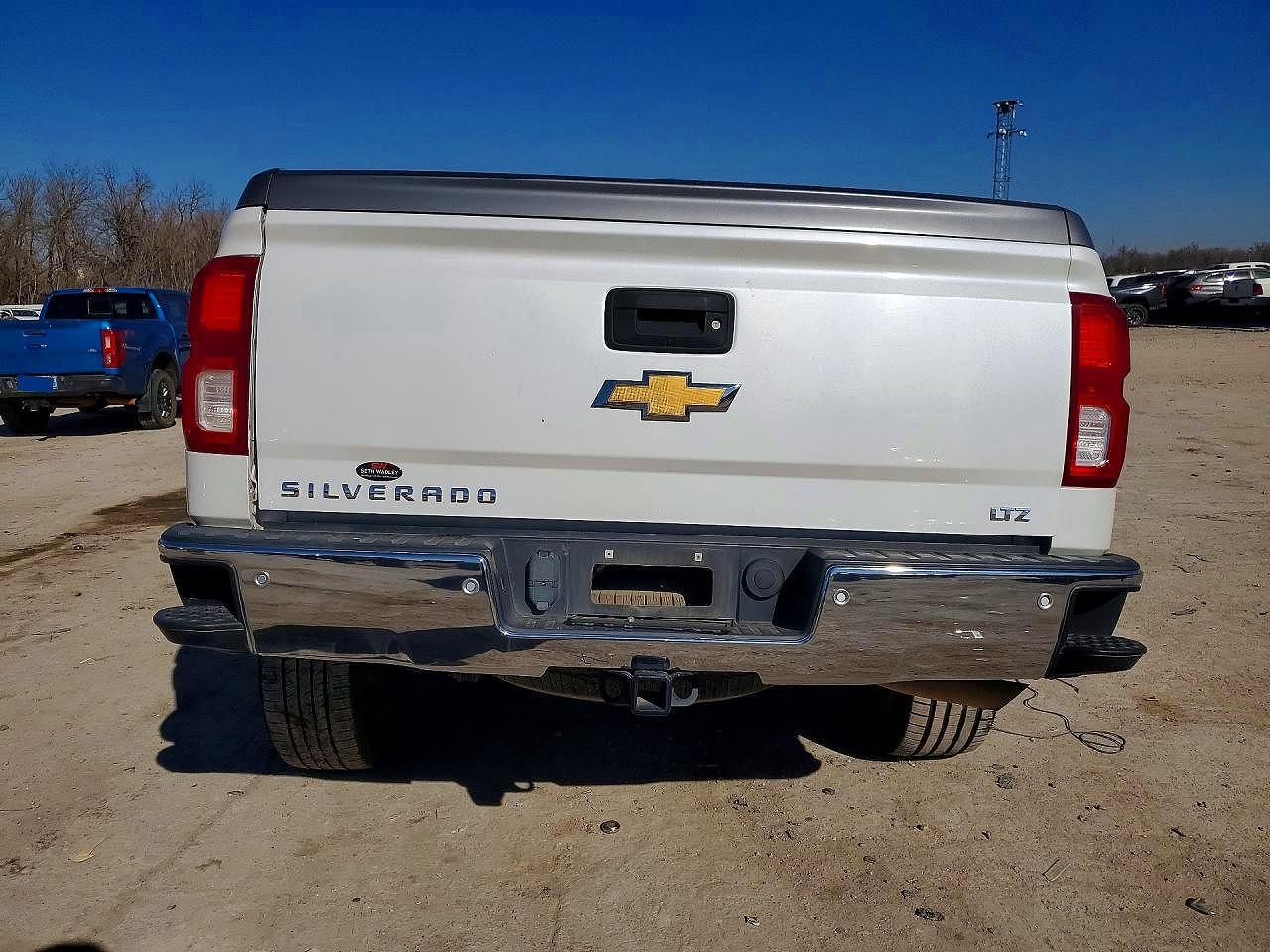 2018 CHEVROLET Silverado