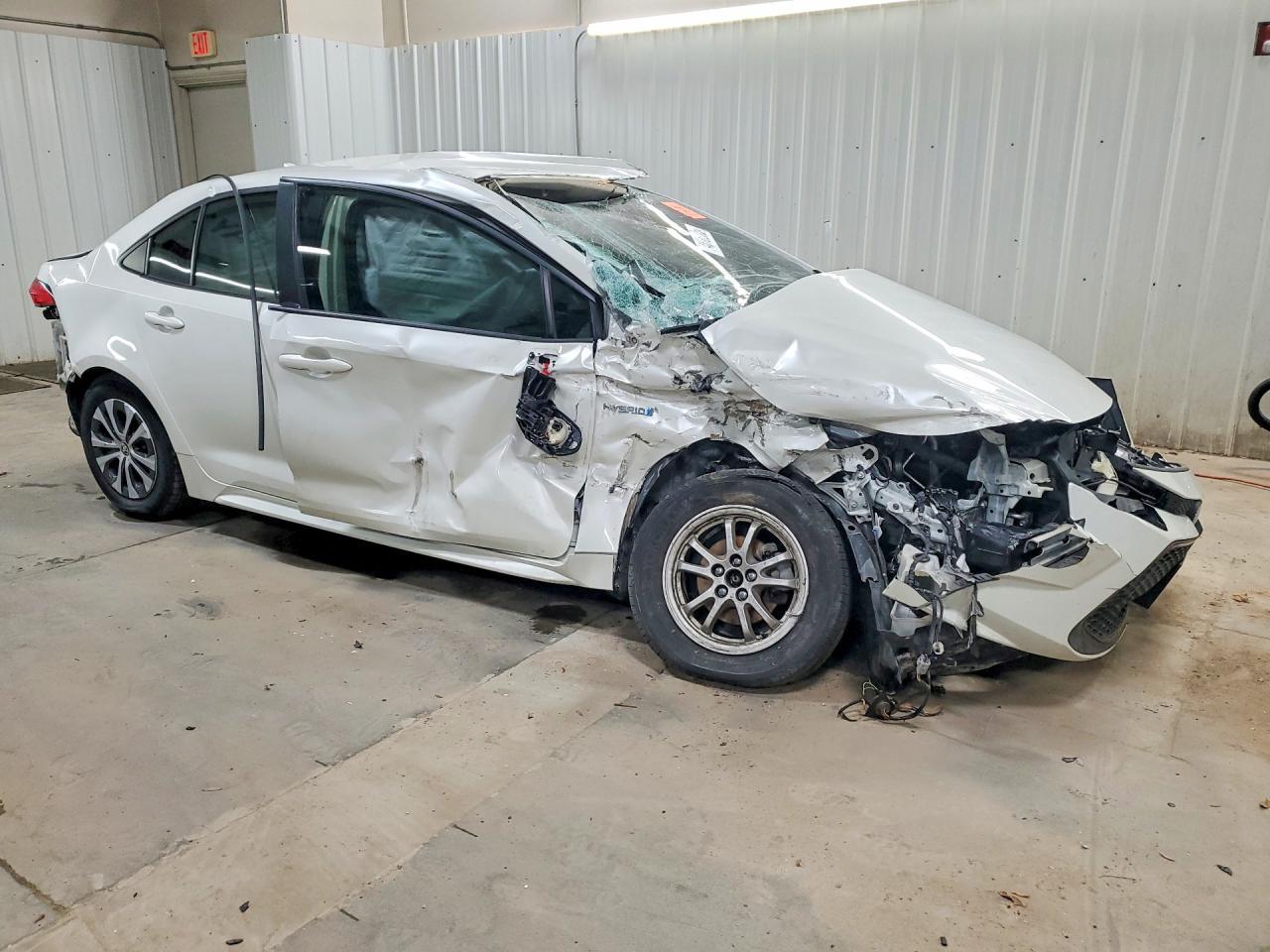 2021 TOYOTA COROLLA