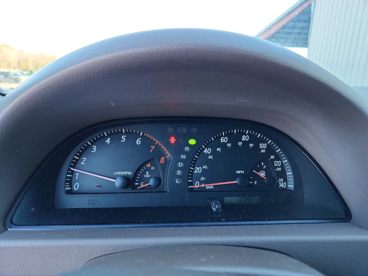 2004 TOYOTA CAMRY