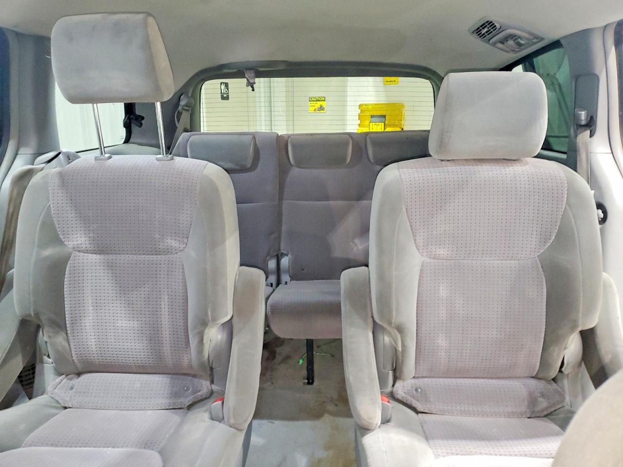 2006 TOYOTA SIENNA