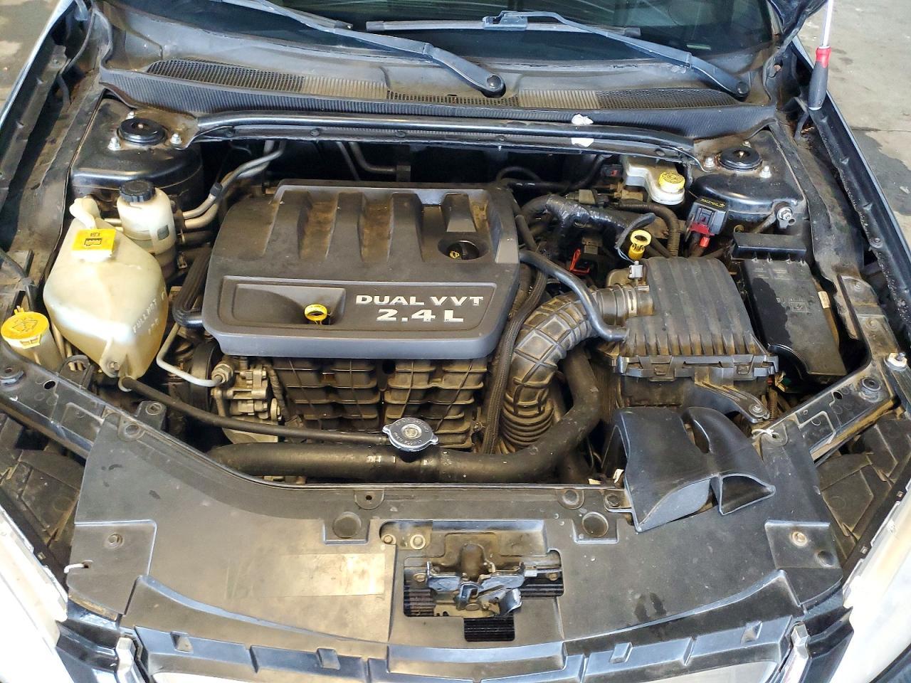 2012 CHRYSLER 200